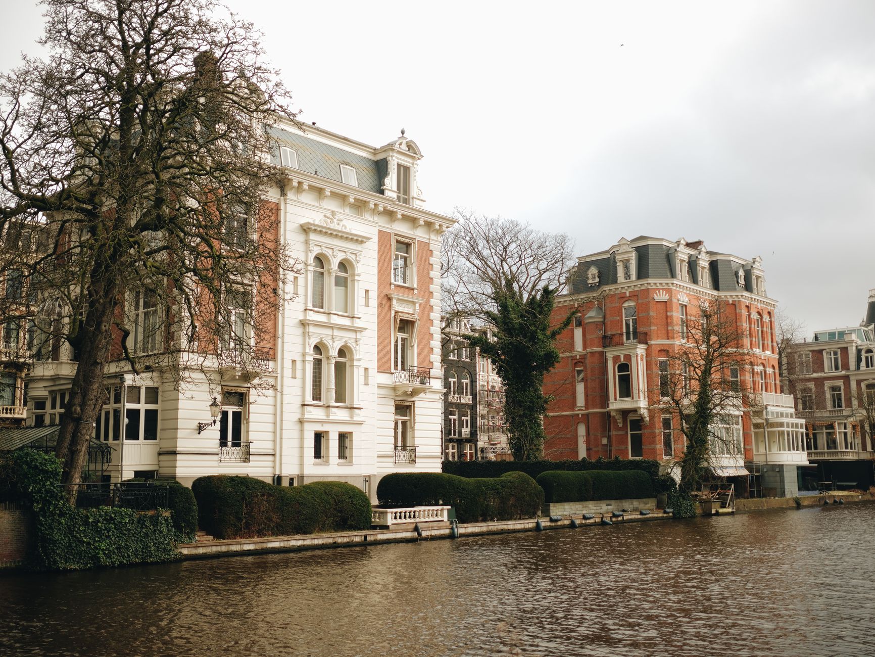 Spectaculaire villa aan het water met ultieme privacy
