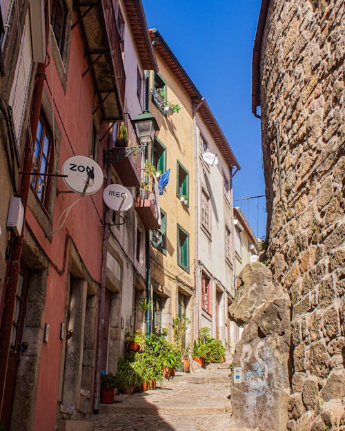 Alleyway in Porto