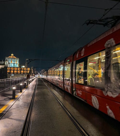 Metro on the Dom Luís I Bridge