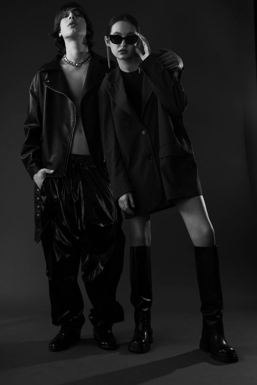 Free Striking black and white fashion portrait of fashionable models posing. Stock Photo
