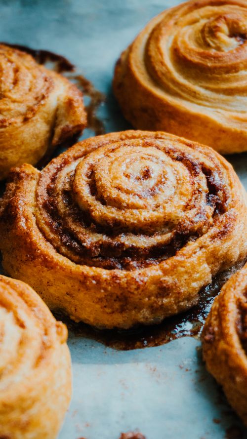 Fresh bake cooling — Danique Veldhuis on Pexels