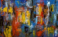 丙烯酸在画布上绘制的抽象表现主义绘画丰富多彩，展现出生动的纹理和动态的色彩