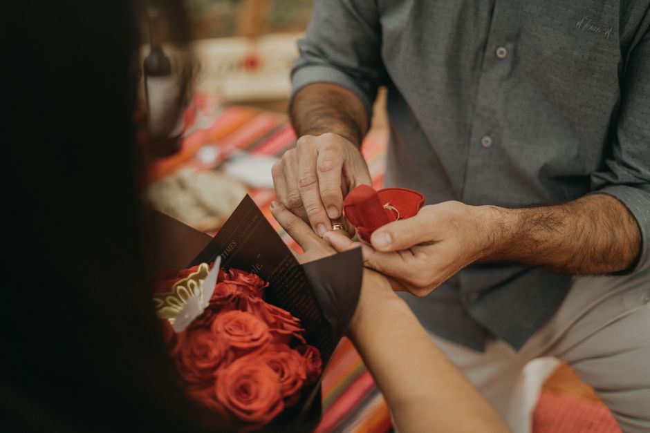 outdoor marriage proposal flowers