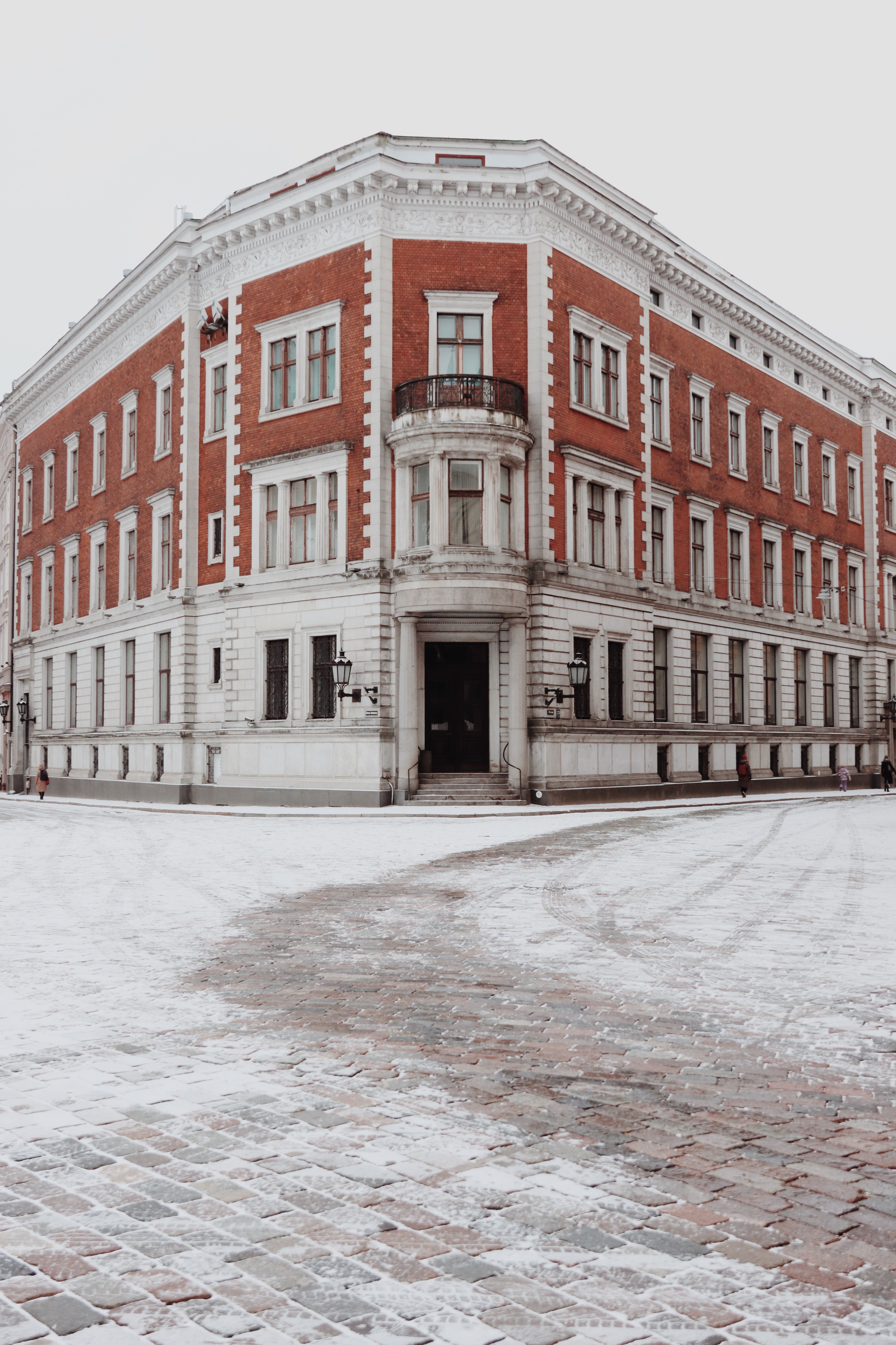 Corner Tenement at Dome Square in Riga · Free Stock Photo