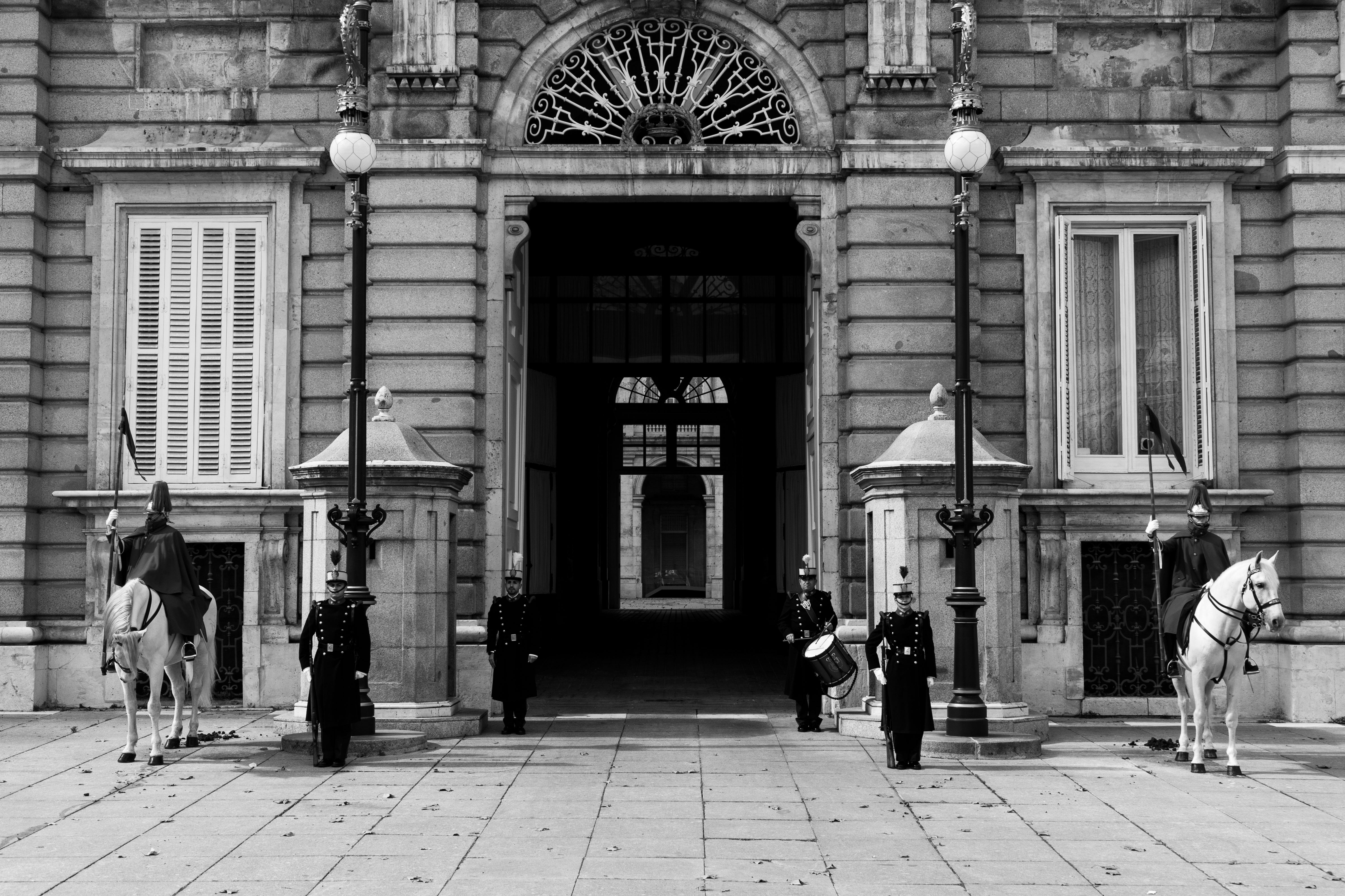 ¡Balcázar arranca con fuerza! Gestión presidencial aprobada