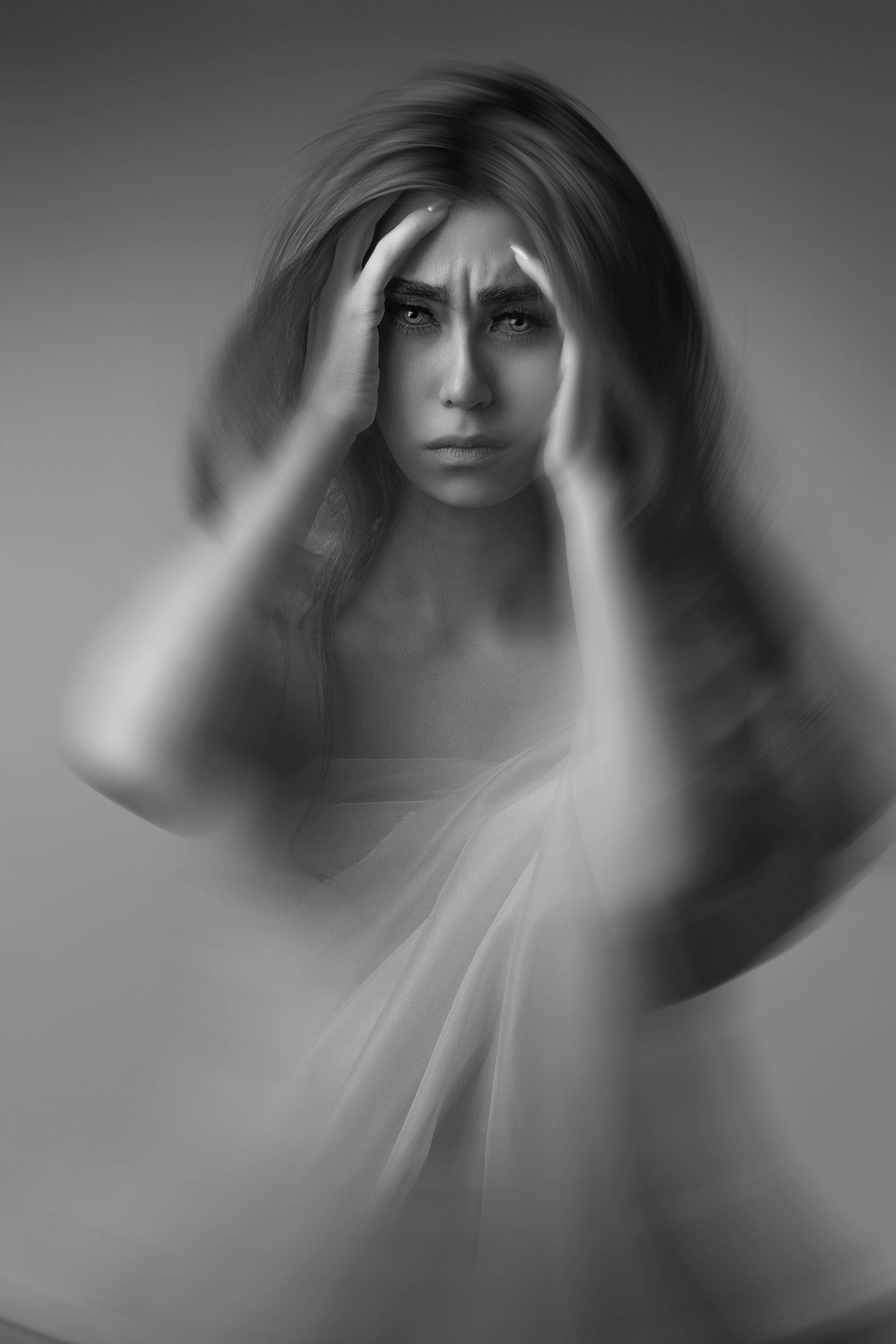 Portrait of Woman in Motion in Black and White · Free Stock Photo