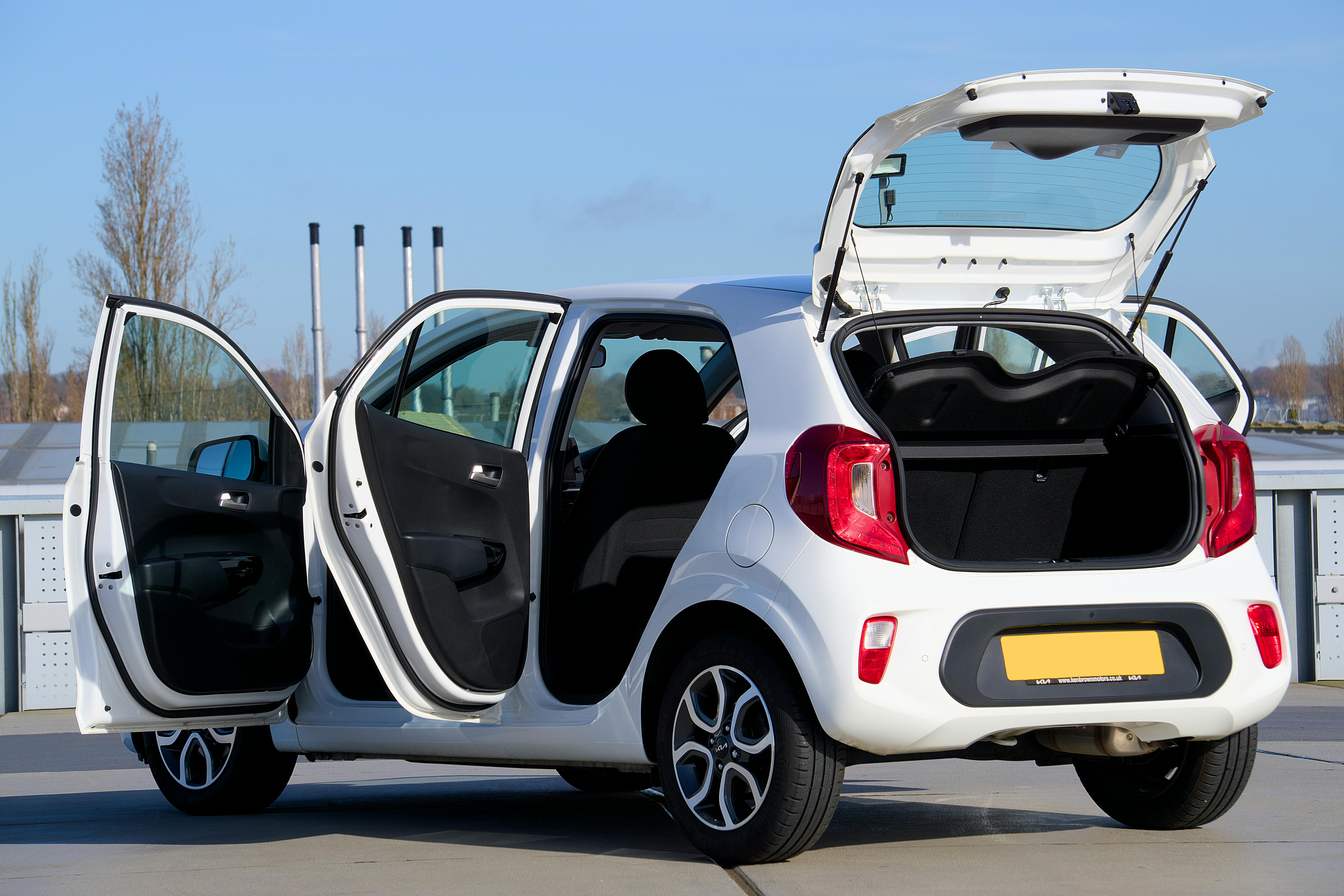 Best Car Seat for Small Cars 2026: Convertible & Narrow