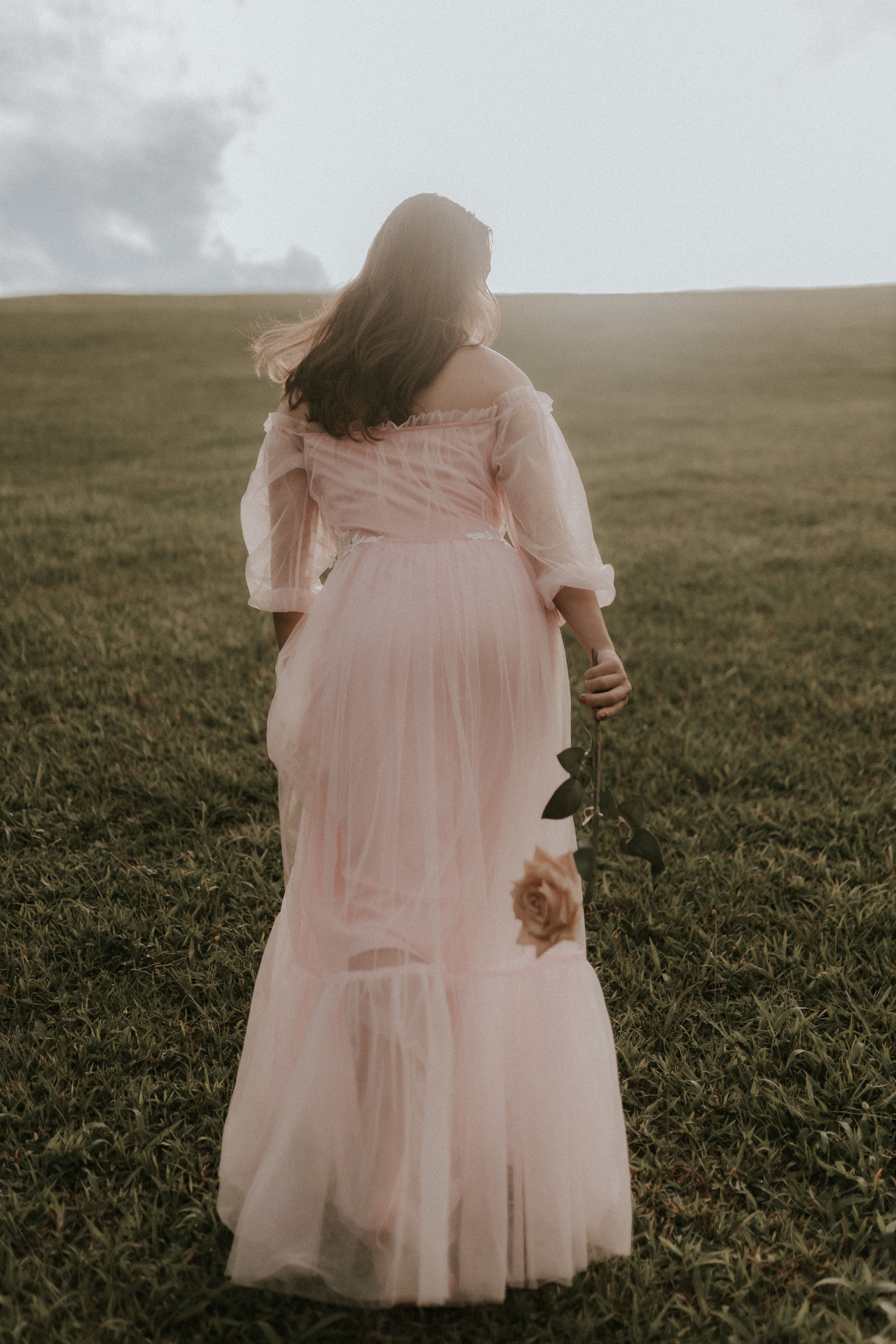 rose on the ground pink dress Rose in the ground blackpink