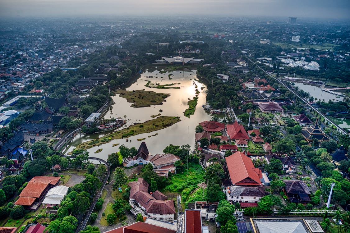 Những tòa nhà đẹp lung linh với những kiến trúc độc đáo đang chờ đón bạn khám phá. Hãy cùng đắm mình vào không gian ấn tượng của những công trình đương đại và cổ kính.