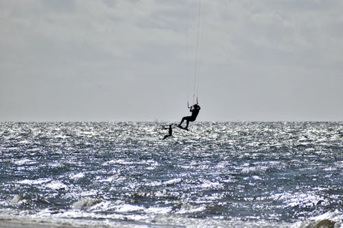 Gratis lagerfoto af kitesurfing