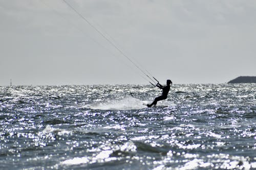 Gratis lagerfoto af kitesurfing