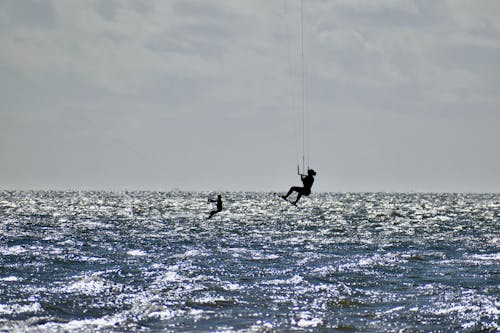 Gratis lagerfoto af kitesurfing