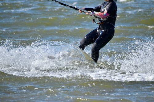 Gratis lagerfoto af kitesurfing