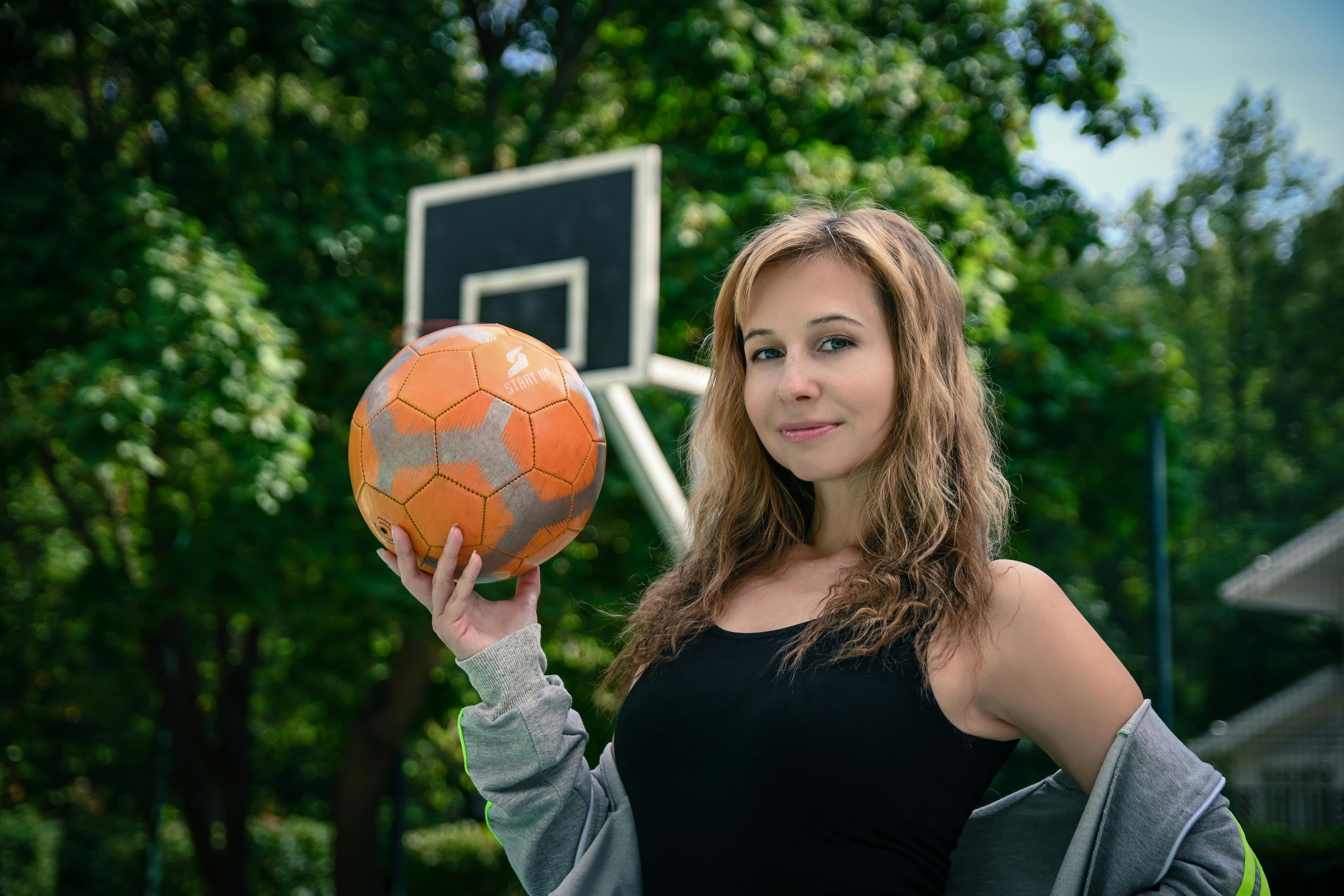 Genius Sports acquires Sports Innovation Lab to bolster world’s most advanced fan activation platform — Photo by Vika Glitter