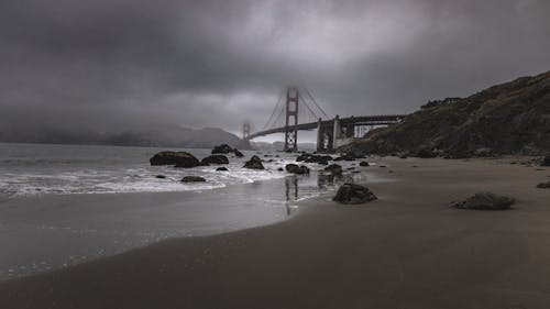 Ingyenes stockfotó felhők, Golden Gate híd, híd témában