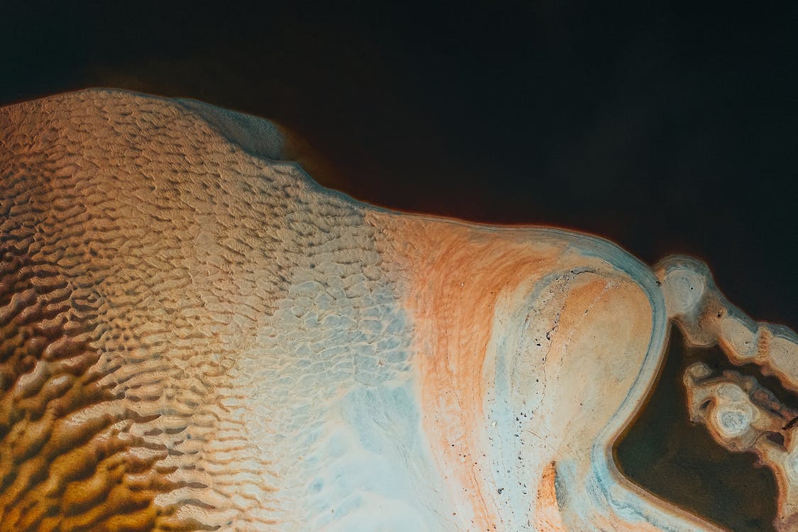 An abstract image of a sand dune