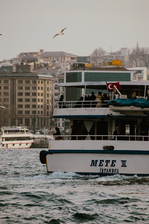 Fotobanka s bezplatnými fotkami na tému cestovať, Istanbul, loď