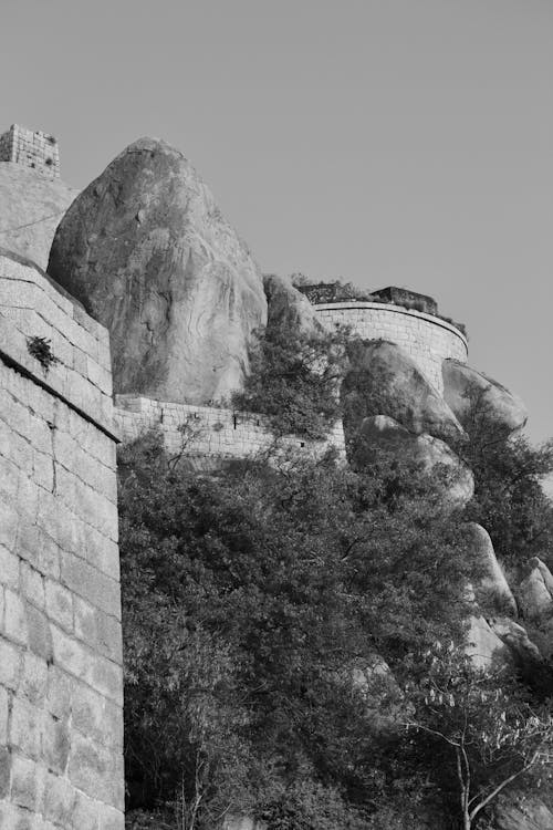 antik, chitradurga kalesi, dikey atış içeren Ücretsiz stok fotoğraf