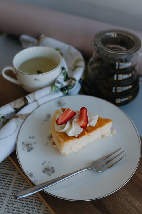 Kostenloses Stock Foto zu dessert, erdbeere, essensfotografie