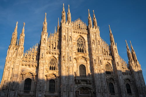 Ingyenes stockfotó alacsony szögű felvétel, duomo di milano, épület témában