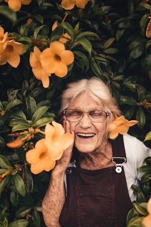 Western elderly man and woman hugging
