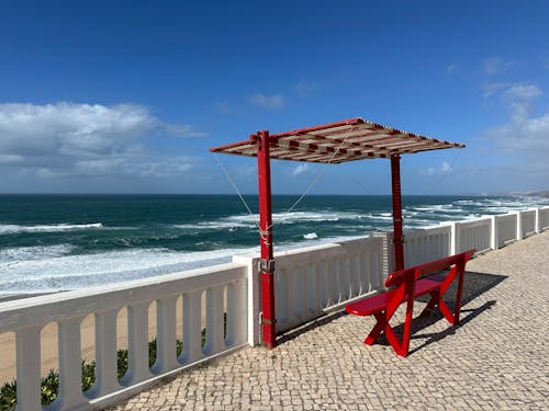 Бесплатное стоковое фото с берег, волны, голубое небо