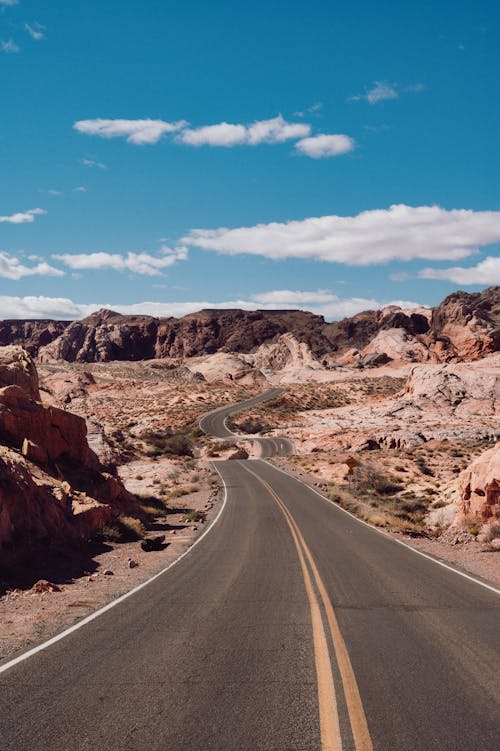 Základová fotografie zdarma na téma poušť, silnice, skalní útvary