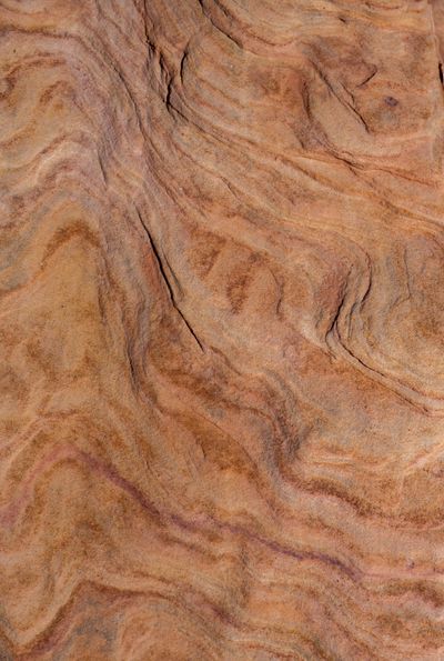 Desert rock face by Alfo Medeiros on Pexels