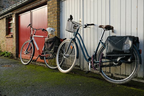 Imagine de stoc gratuită din aplecare, biciclete, garaje