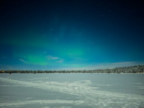 Ilmainen kuvapankkikuva tunnisteilla aurora borealis, flunssa, kirkas taivas