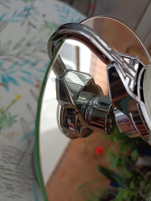 Free Silver & chrome Stock Photo