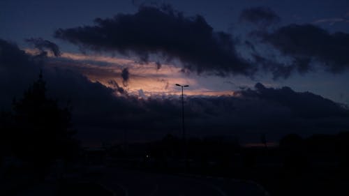 คลังภาพถ่ายฟรี ของ ซิลูเอตต์, ท้องฟ้าที่น่าทึ่ง, ทิวทัศน์เมฆ