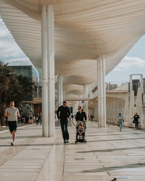 Foto profissional grátis de ao ar livre, arquitetura, centro da cidade