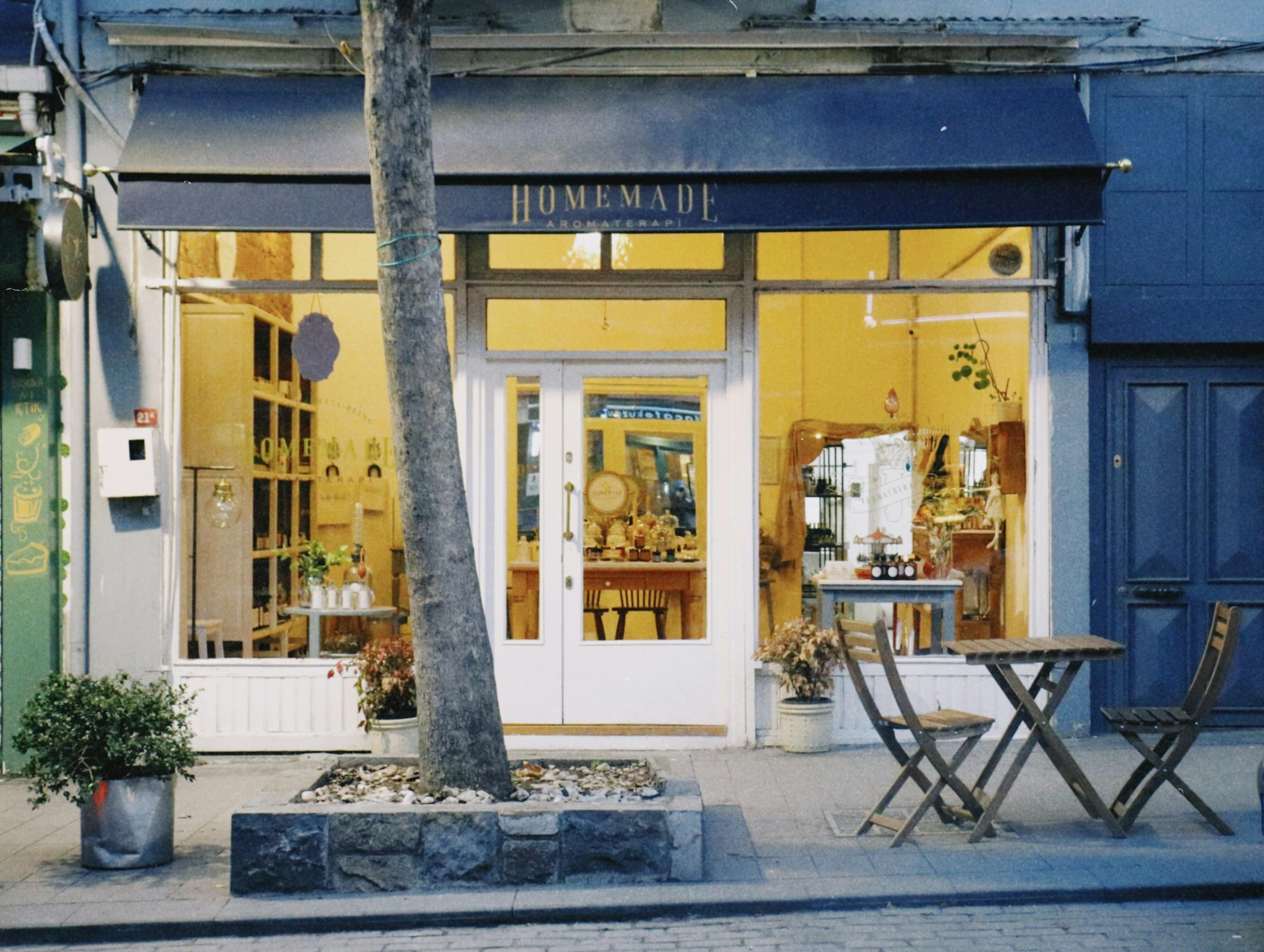 general lifestyle shop — Photo by Sümeyye Acar on Pexels