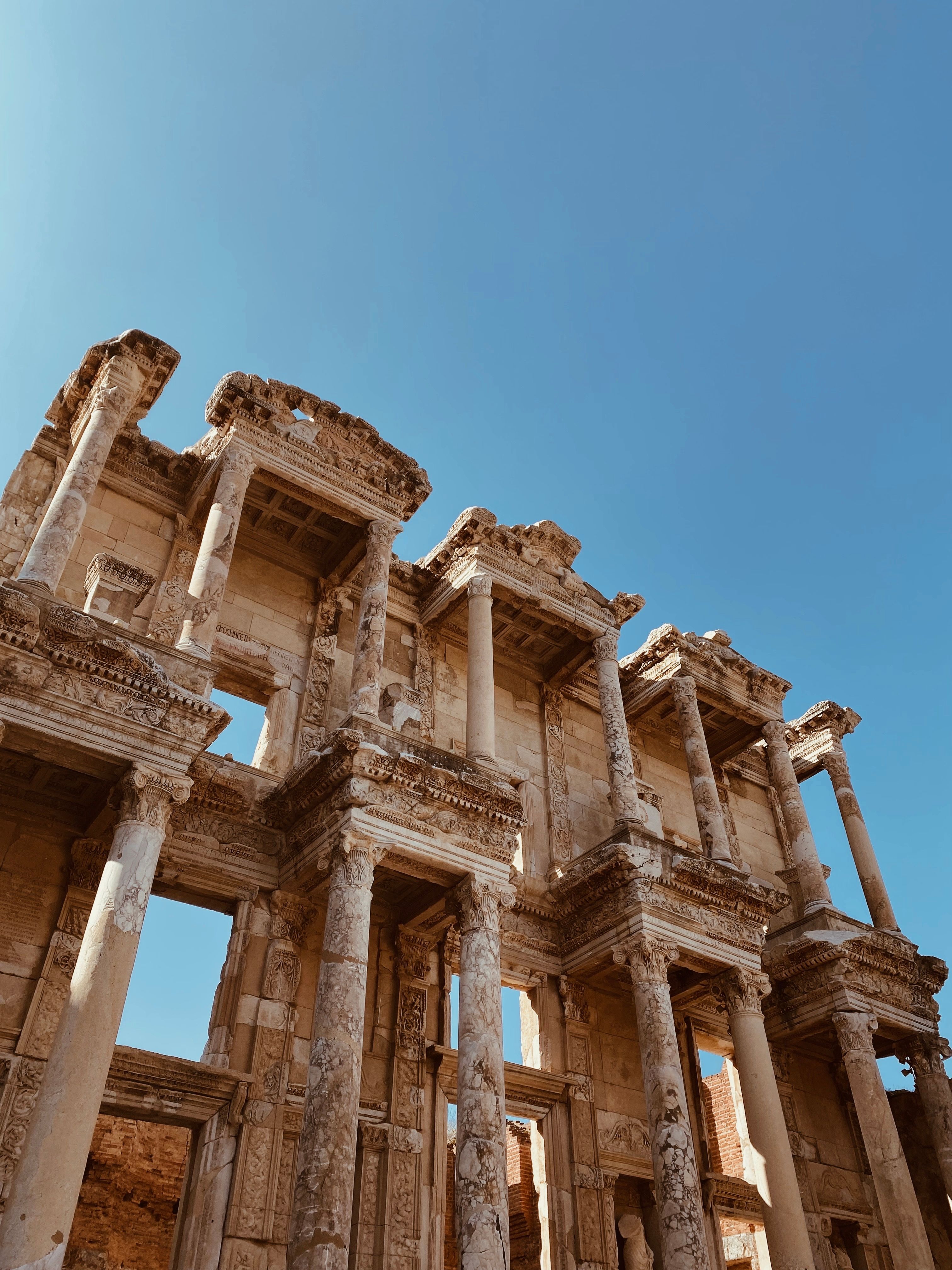 Ruins of an Ancient Building · Free Stock Photo
