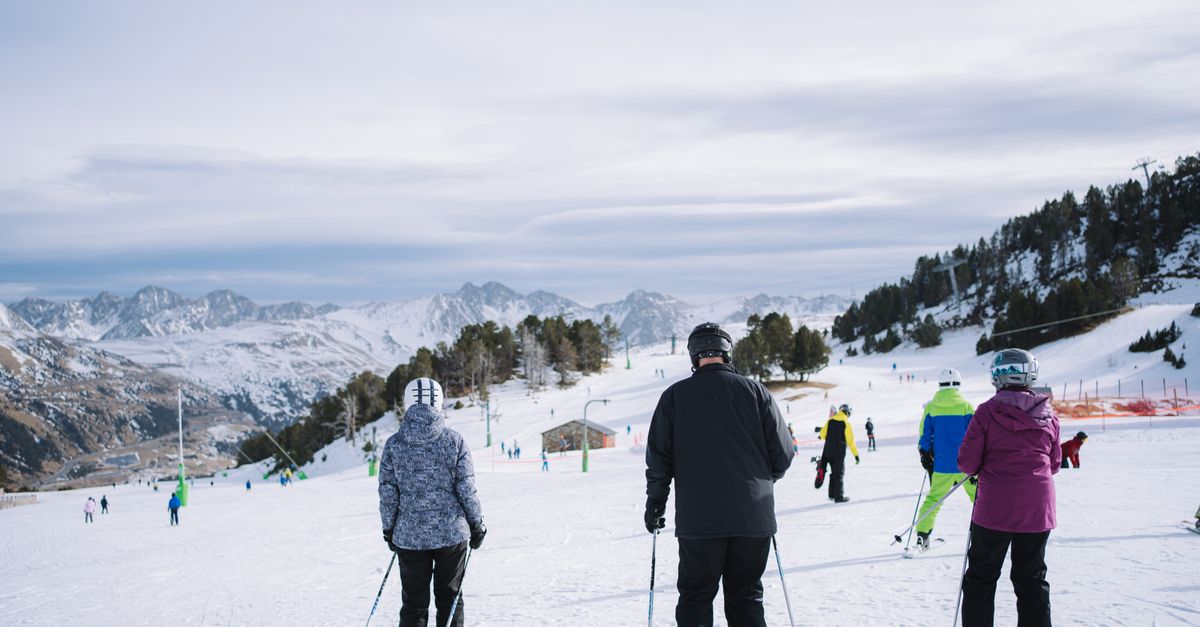 Combien coûte la location de skis à la semaine ?