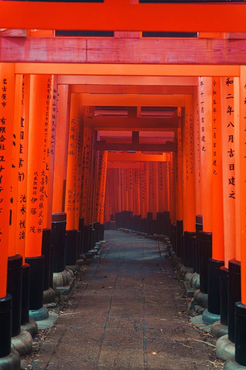 Fushimi Inari Taisha details