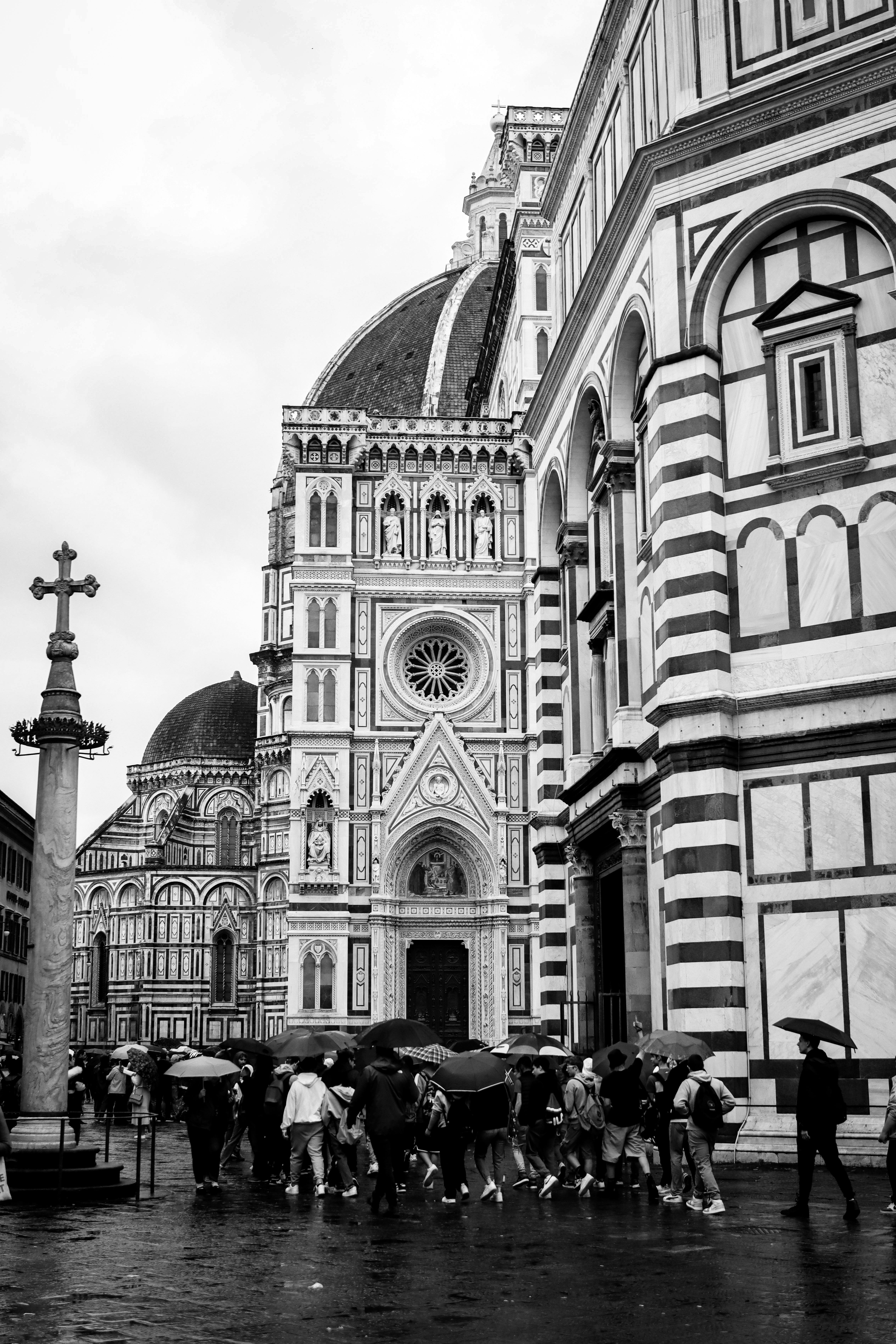 Black and white photo of Florence's iconic cathedral, a stunning gothic architecture.