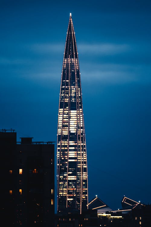 The shard tower lit up at night