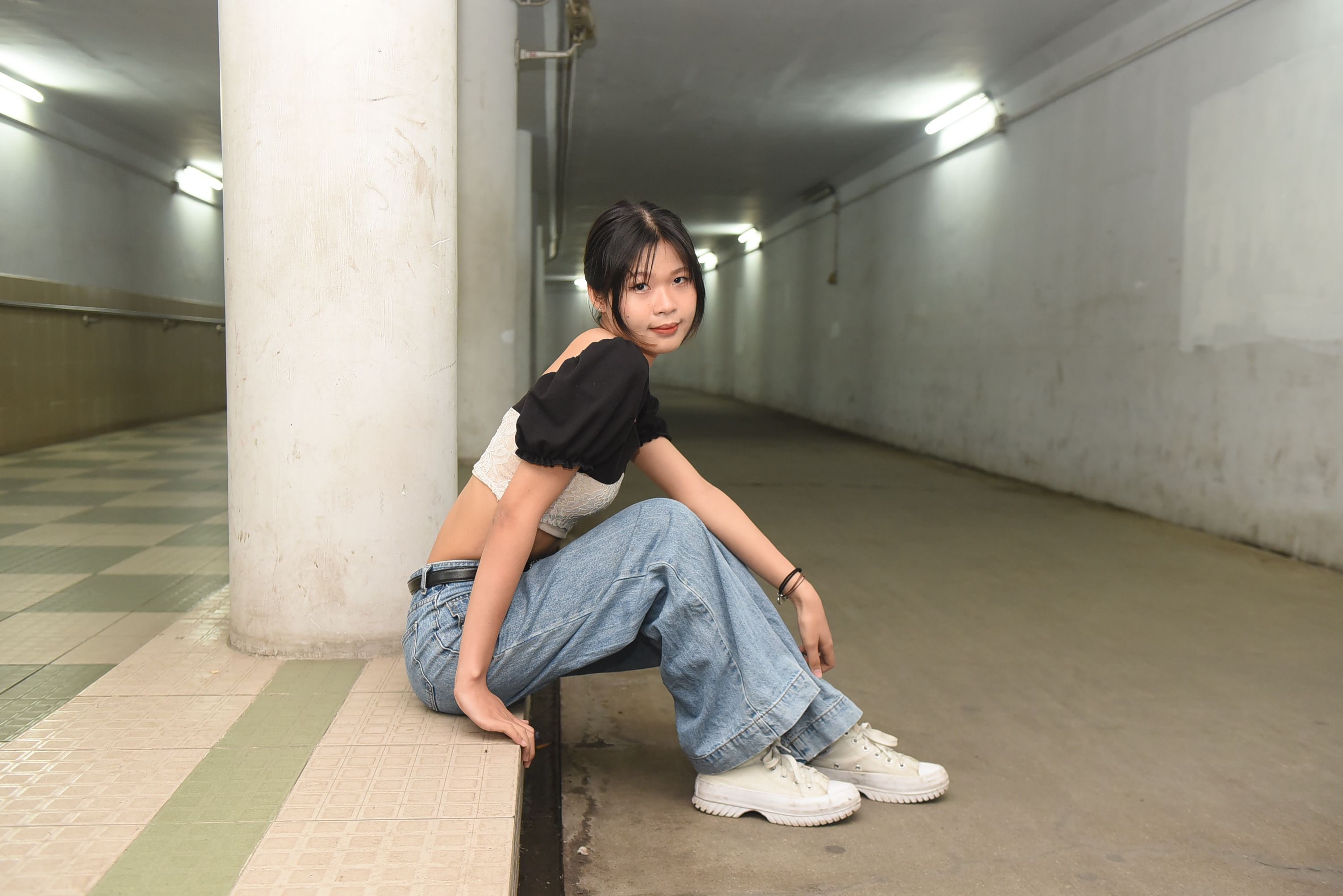 side slit jeans how to wear