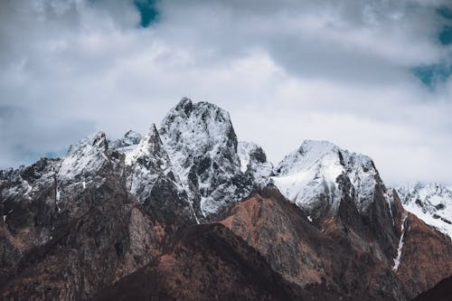 Безкоштовне стокове фото на тему «вершини, гори, знімок із дрона»