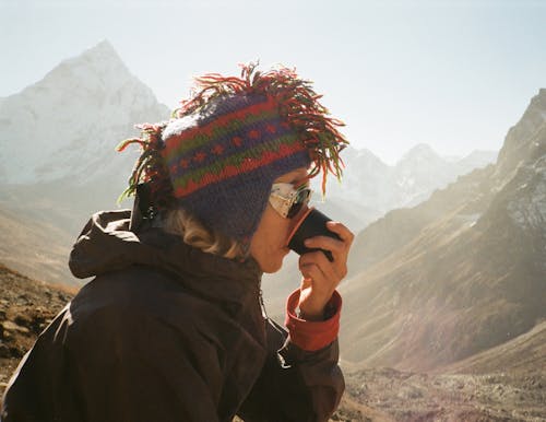 Immagine gratuita di avventura, bevendo, cappello di lana