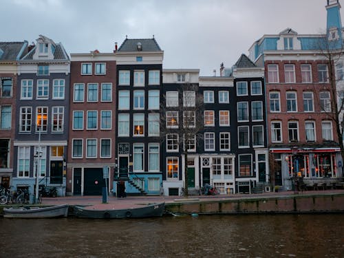 amsterdam, deniz kenarı, evler içeren Ücretsiz stok fotoğraf