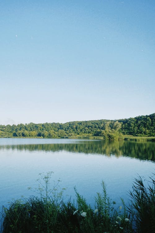 Ilmainen kuvapankkikuva tunnisteilla auringonvalo, järvi, laakso