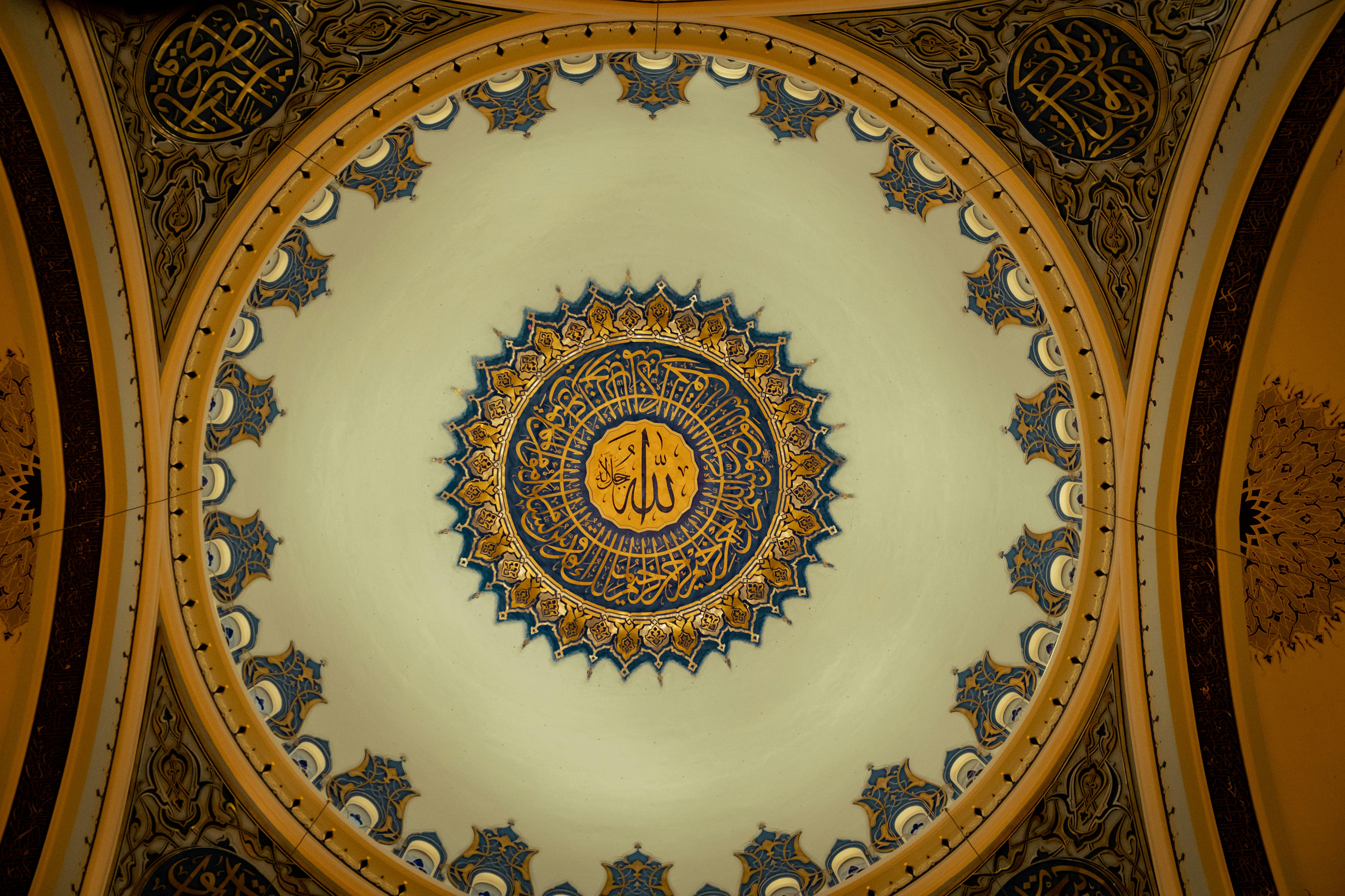 د مهاجرو کورنیو لپاره فارسي ټایپ: ۵ بنسټیز دلیلونه