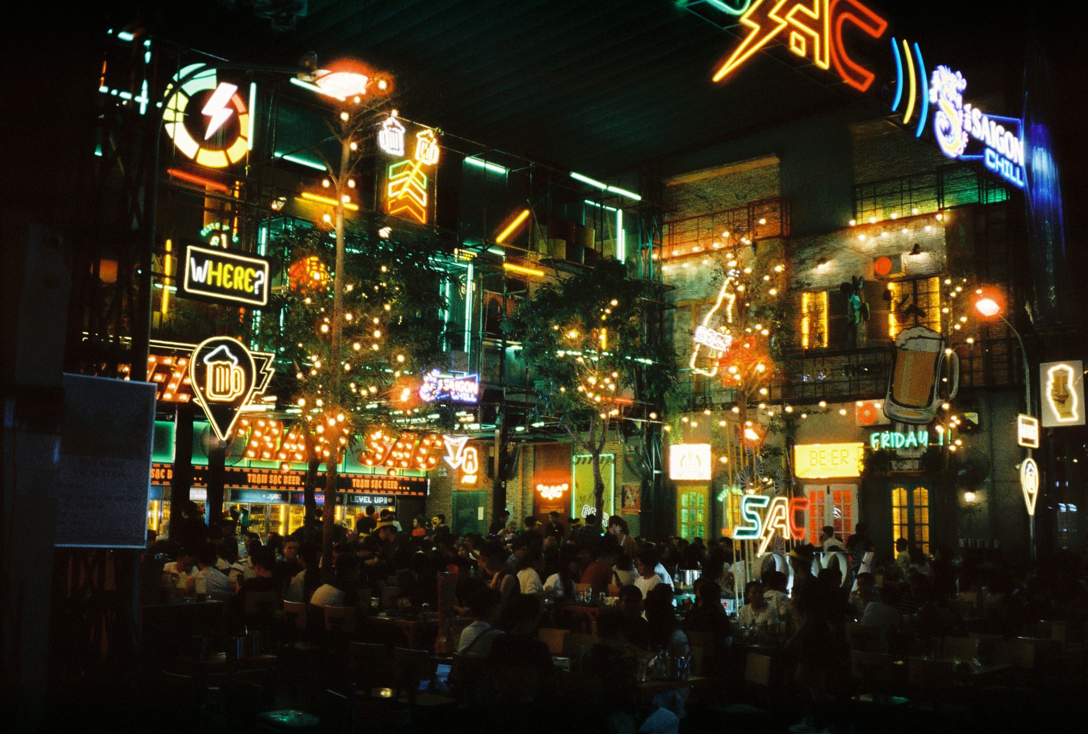general entertainment authority careers — Photo by An Tran on Pexels