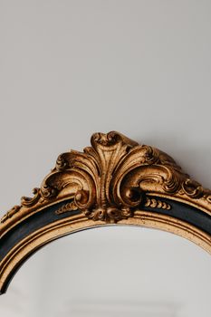 Espelho Barroco Decorativo: Elegância Clássica para Valorizar sua Casa - imagem 3