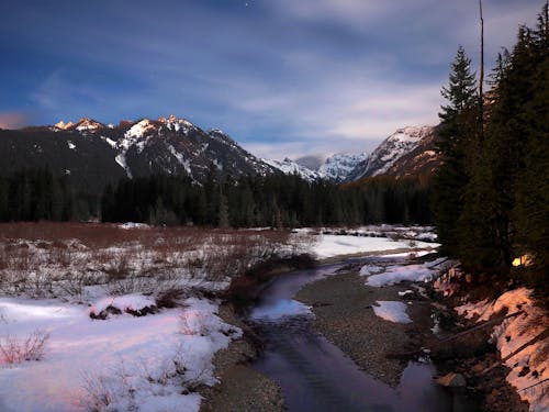 Безкоштовне стокове фото на тему «вночі, гори, зимових фону»
