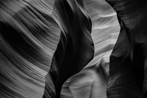 Foto d'estoc gratuïta de àrid, blanc i negre, Canyó de l'Antílop