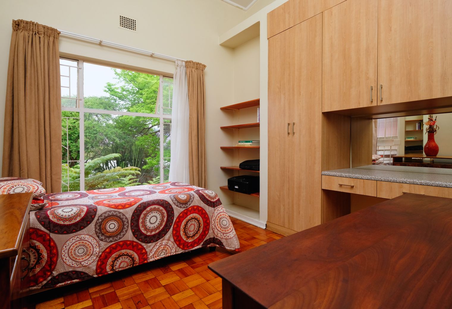 Barnet Gate — student move with boxes and a van